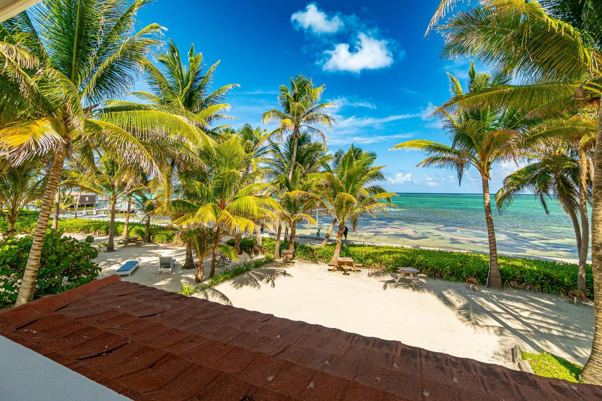 Tradewinds Paradise Villas San Pedro  Exterior foto