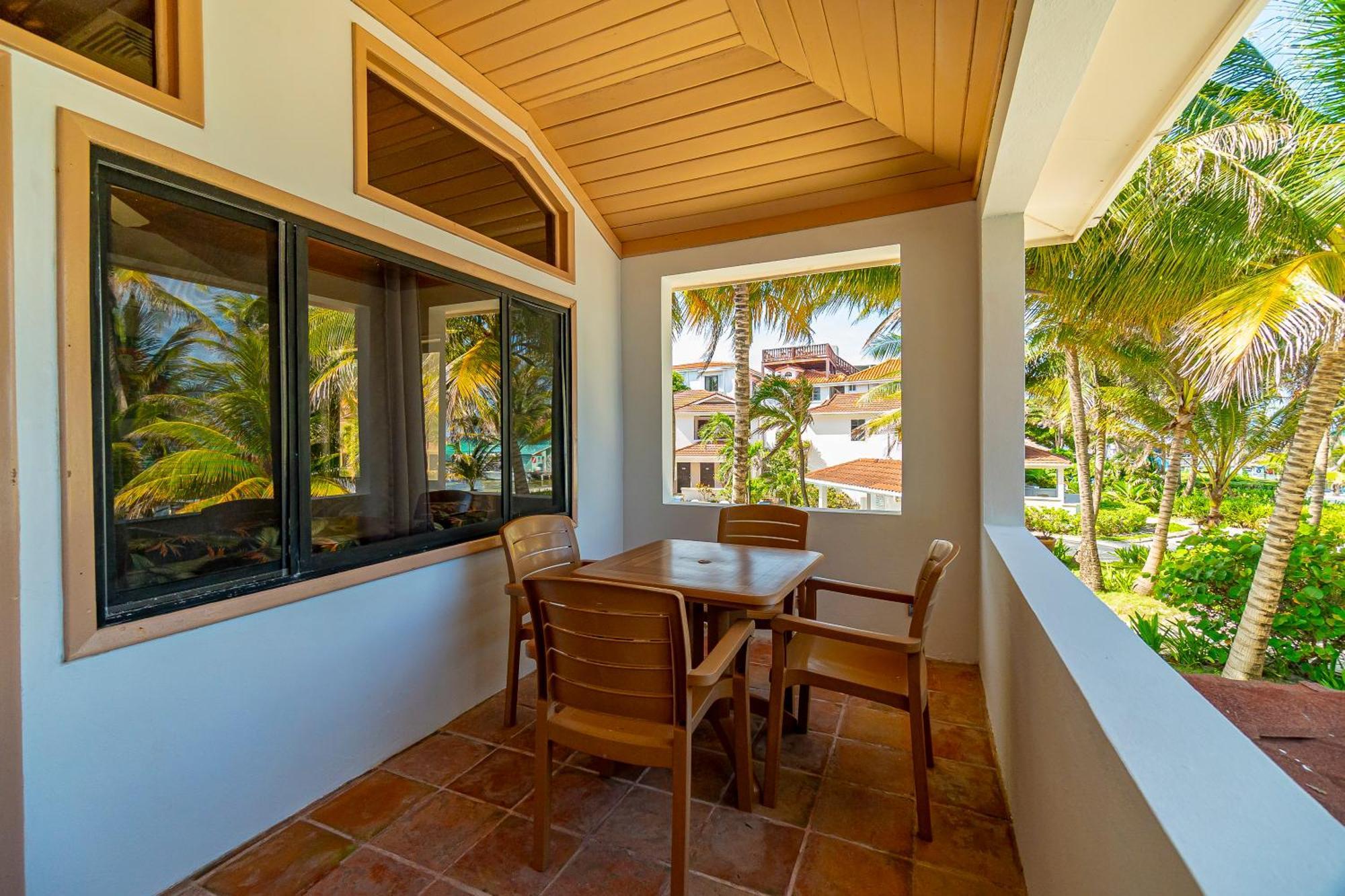 Tradewinds Paradise Villas San Pedro  Exterior foto