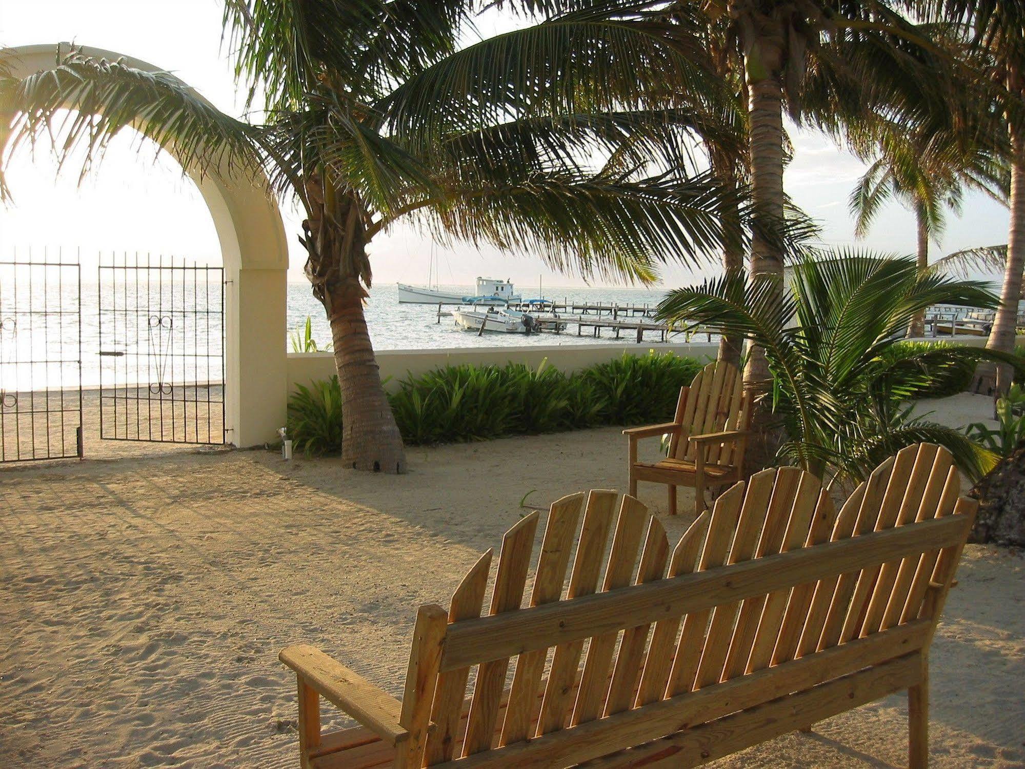 Tradewinds Paradise Villas San Pedro  Exterior foto